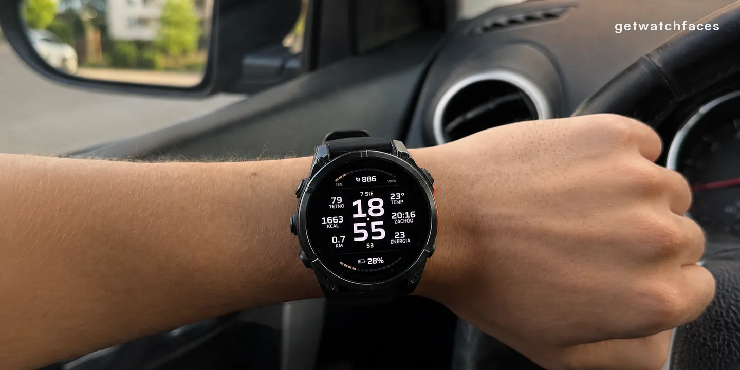 Quipu Focus watch face on a Fenix 8, hour above minute